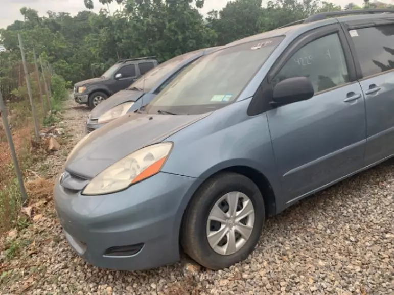 2006 Toyota Sienna