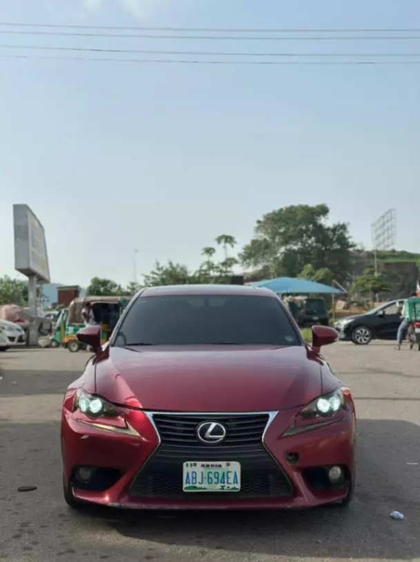 2005 Lexus Is