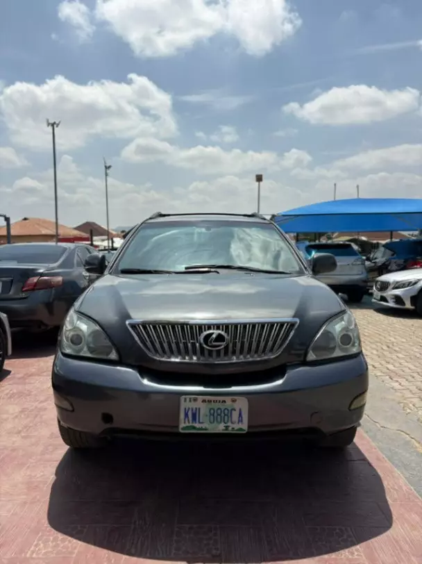 2005 Lexus Is