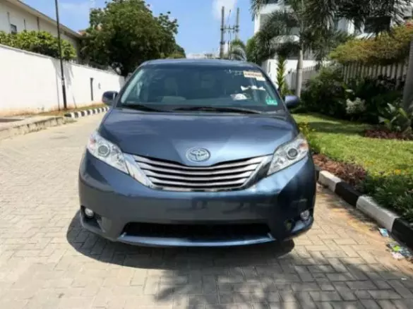 2017 Toyota Sienna