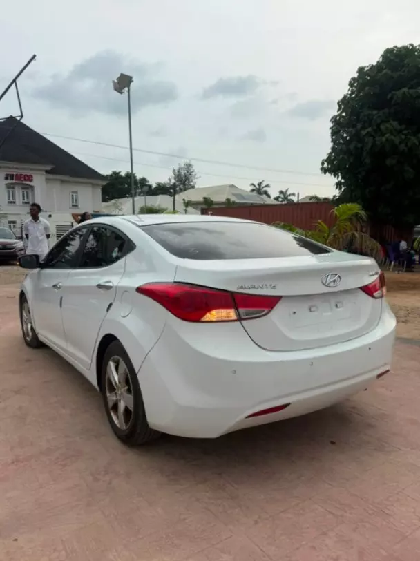 2012 Hyundai Elantra
