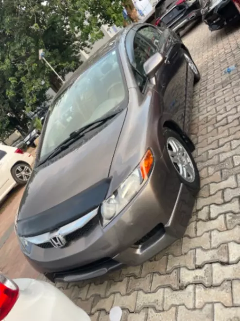 2010 Honda Civic - Image 1