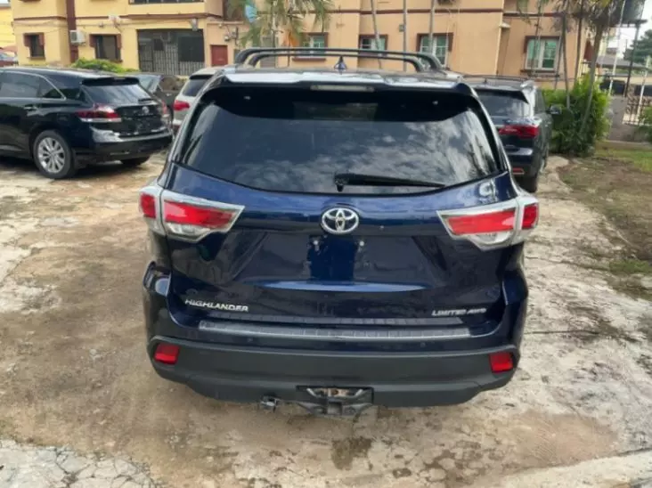 2016 Toyota Highlander