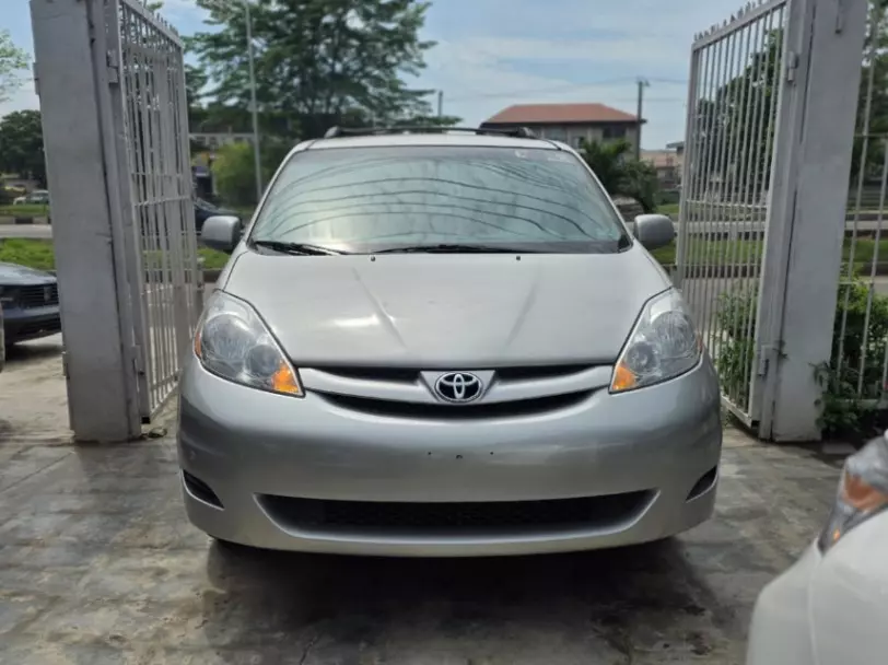 2009 Toyota Sienna