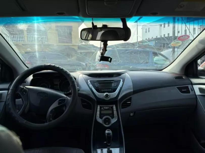 2012 Hyundai Elantra