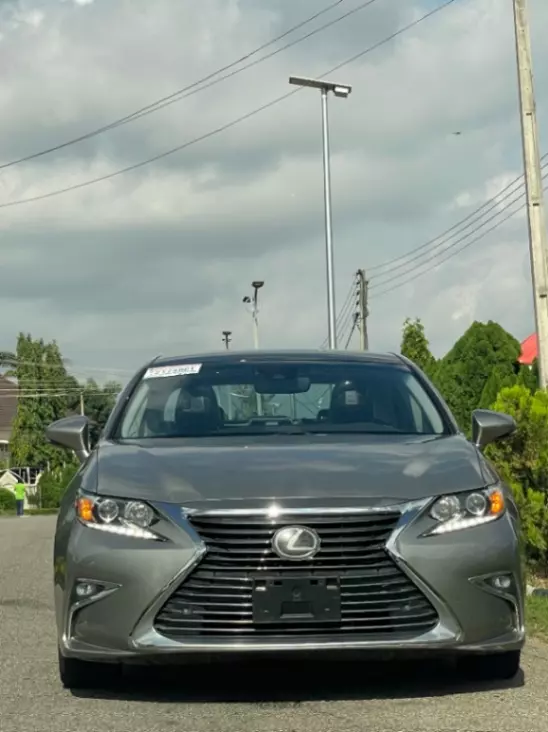 2017 Lexus Is