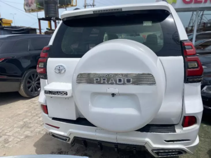 2013 Toyota Prado