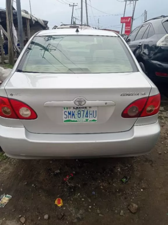 2005 Toyota Corolla