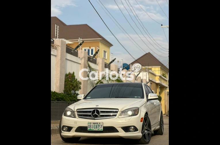 2010 Mercedes Benz C300