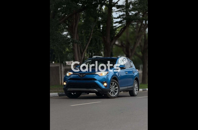 2017 Toyota Rav 4 LIMITED