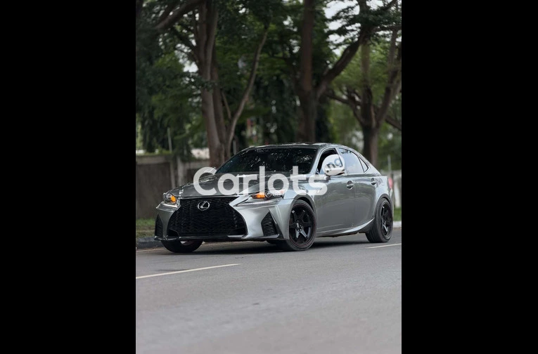 2015 Lexus Is