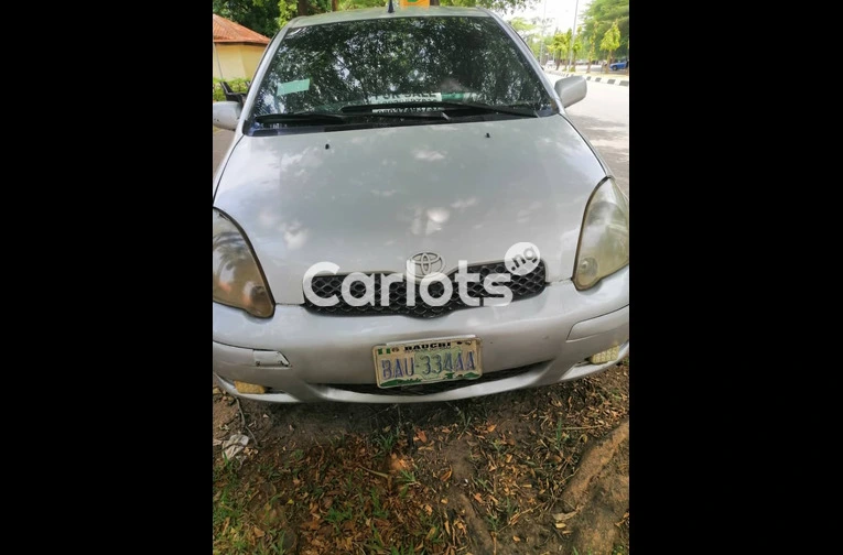 2006 Toyota Yaris