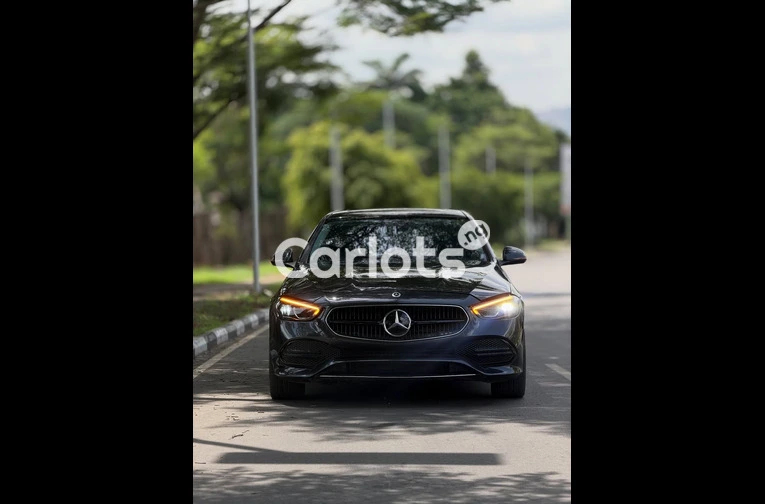 2022 Mercedes Benz C300