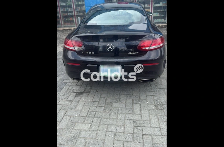 2017 Mercedes Benz C300