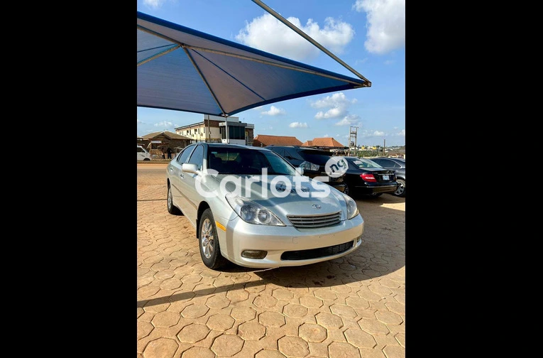 2004 Lexus Es