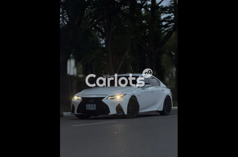 2021 Lexus Is