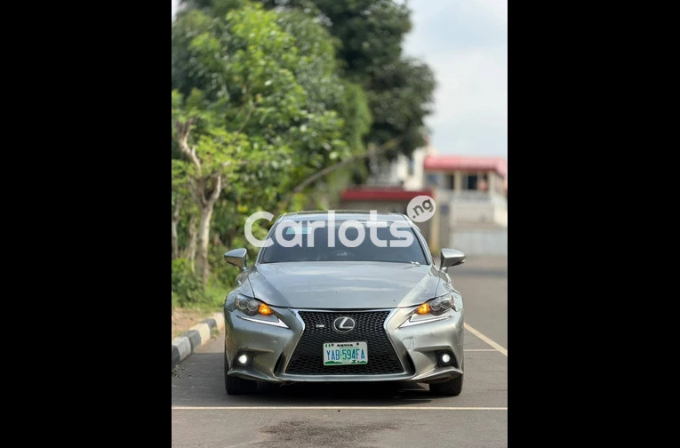 2016 Lexus Is SPORT