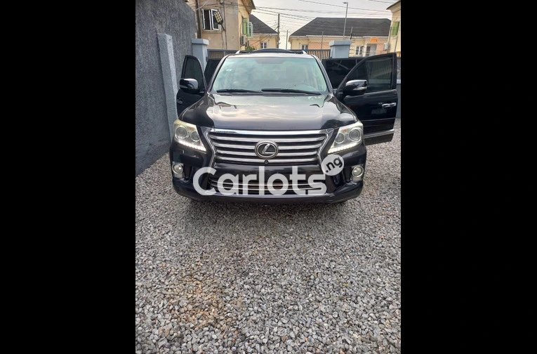 2014 Lexus Lx PREMIUM