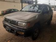 Nissan Pathfinder 1998