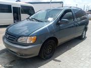 2002 Toyota Sienna