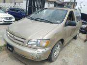1999 Toyota Sienna