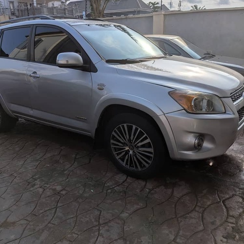 2011 Toyota Rav 4 - Image 1