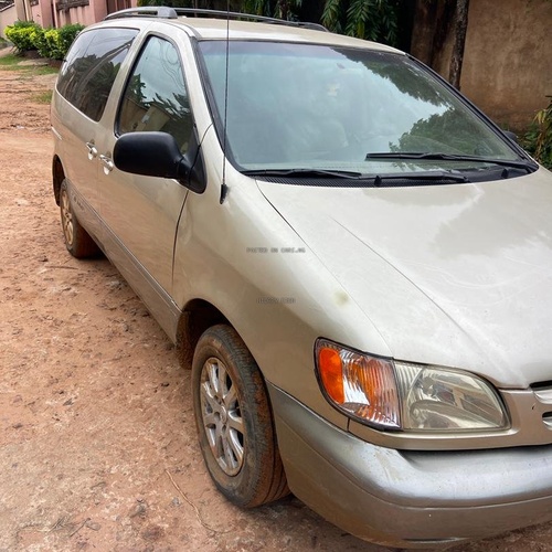 2002 Toyota Sienna