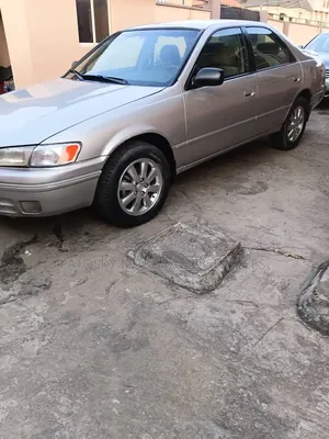 1999 Toyota Camry
