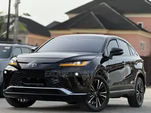 2023 Toyota Venza - Image 1