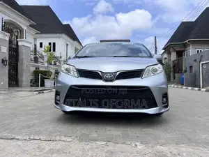 2018 Toyota Sienna SE
