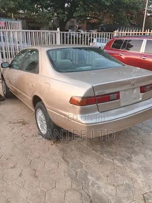 Toyota Camry 2000