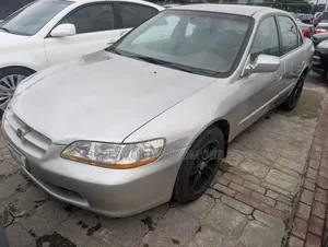 2000 Honda Accord