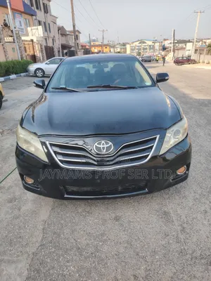 2010 Toyota Camry XLE - Image 1