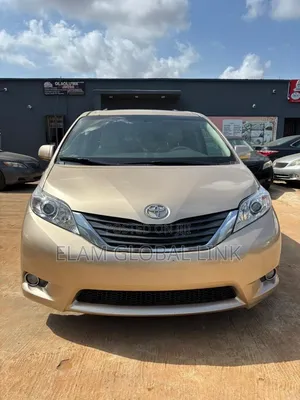 2014 Toyota Sienna XLE