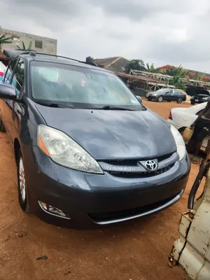 2009 Toyota Sienna XLE