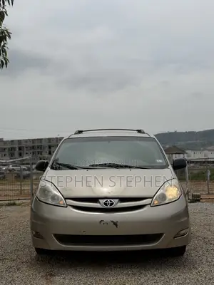 2005 Toyota Sienna