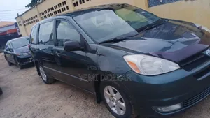 2005 Toyota Sienna