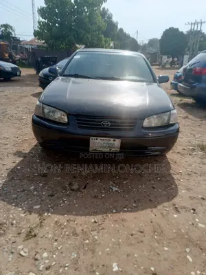 2002 Toyota Highlander - Image 1
