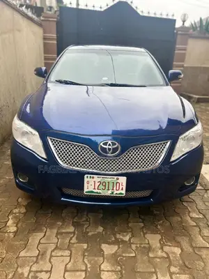 2010 Toyota Camry LE - Image 1