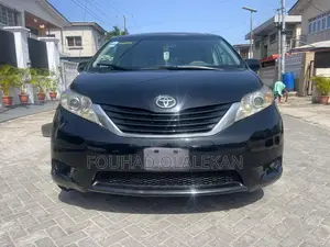 2011 Toyota Sienna XLE