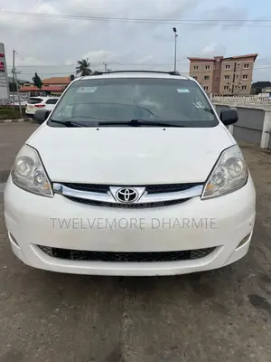 2008 Toyota Sienna XLE