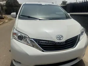 2014 Toyota Sienna