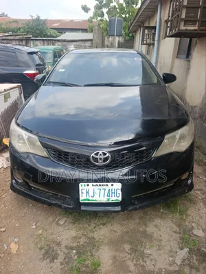 2012 Toyota Camry SE - Image 1