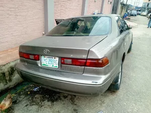 1999 Toyota Camry