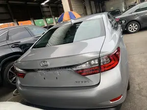 2016 Lexus Es