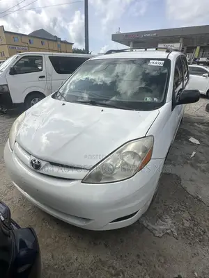 2008 Toyota Sienna LE