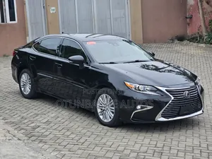2018 Lexus Es