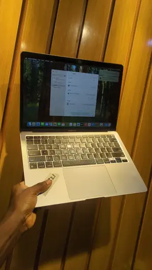 Laptop Apple MacBook Air 2020 M1 8GB Apple M1 SSD 512GB