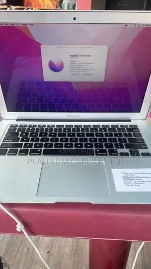Laptop Apple MacBook Air 4GB Intel Core i5 SSD 128GB