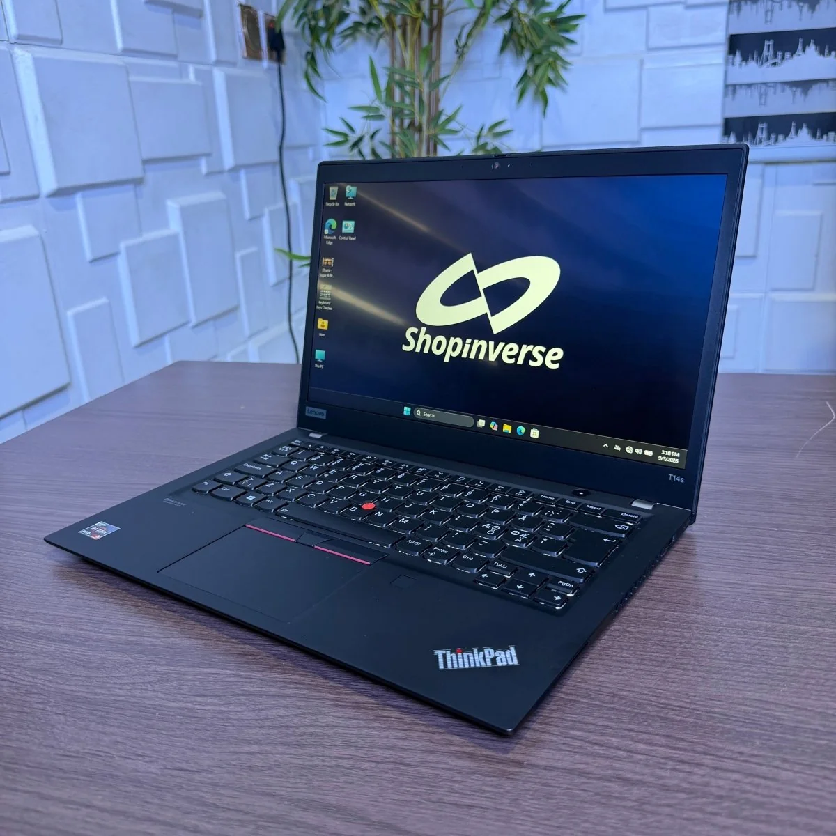 Lenovo ThinkPad X1 Carbon | Core i5 8th Gen | 16GB RAM | 256GB SSD | Backlit Keyboard